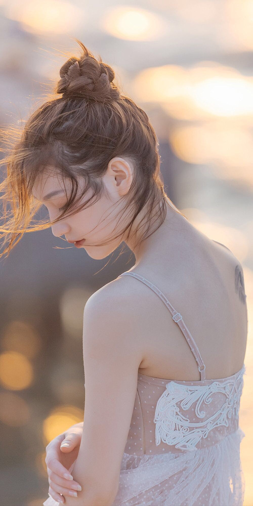 “中国女足在国际比赛中不断突破，名次不断提升”，中国女足出线渺茫