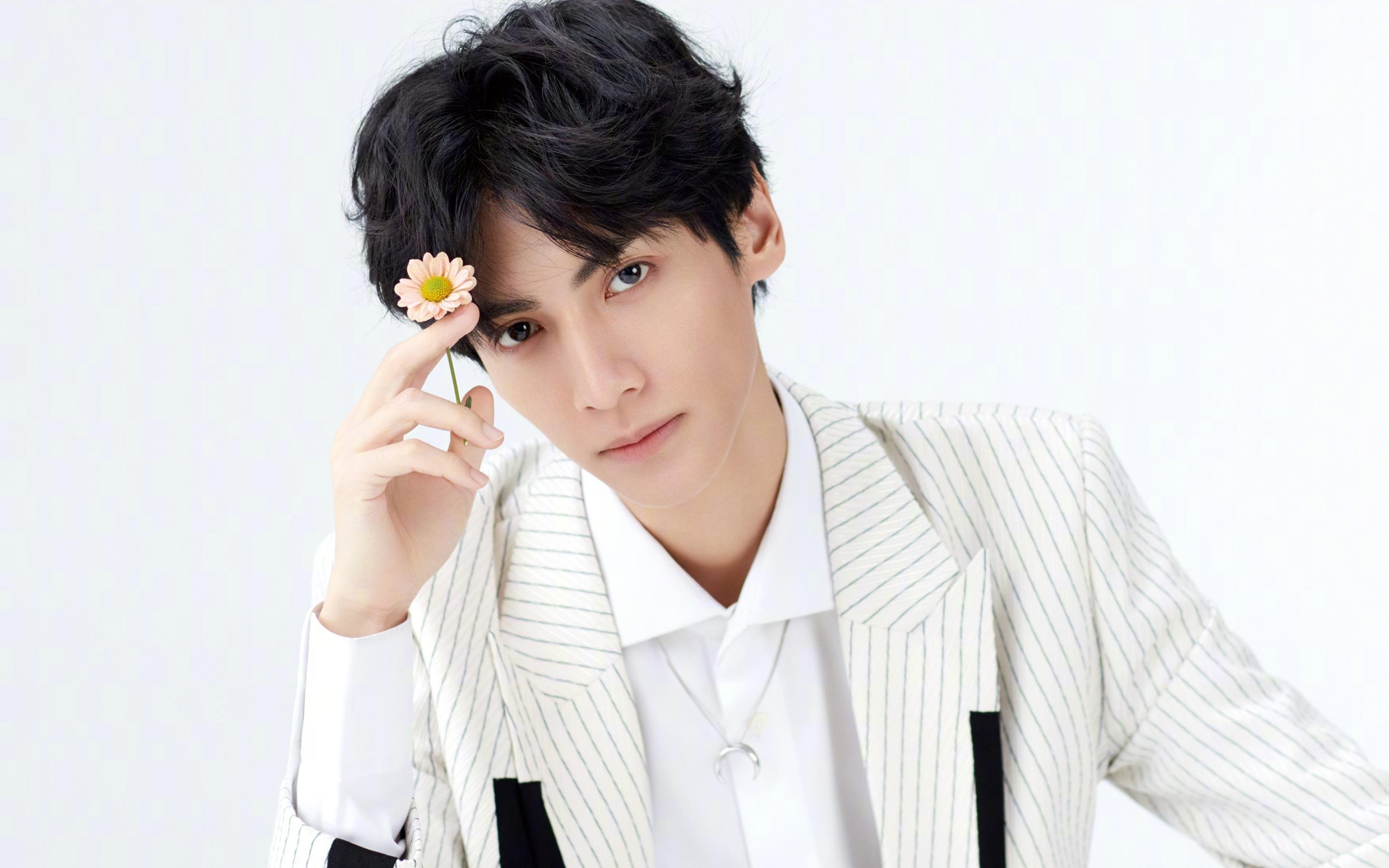 九游电脑版-【战术揭秘】马克·塞尔比：以“钢铁防线”困死对方的战术策略